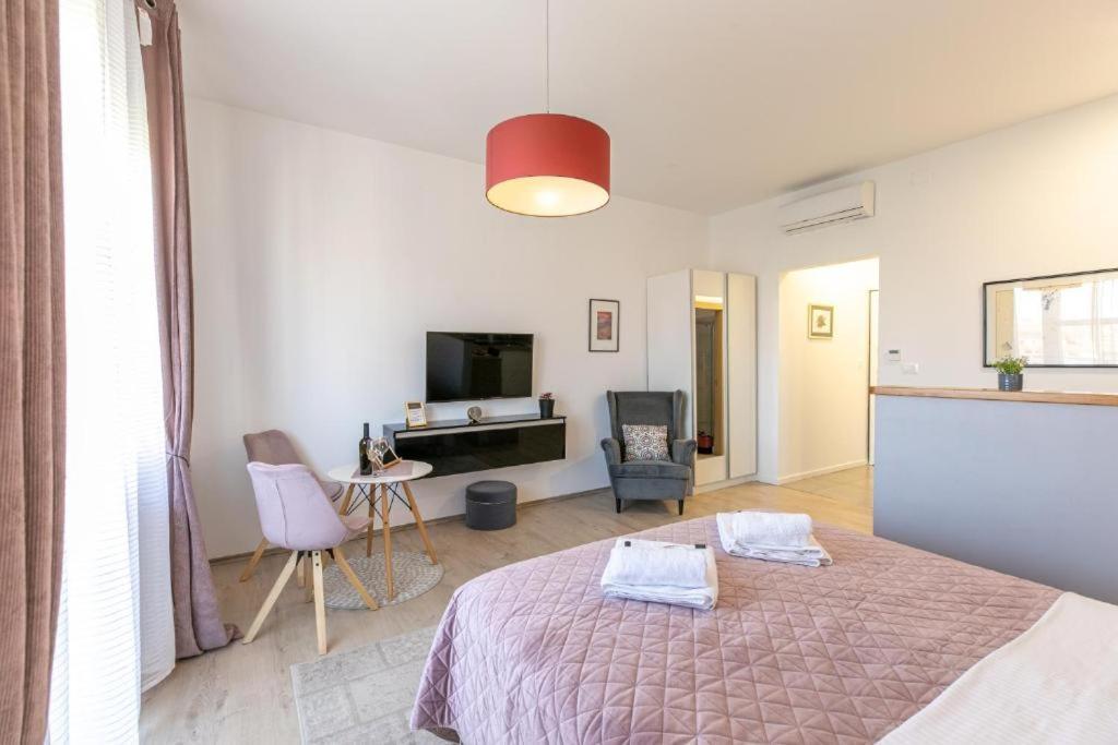 Polai Boutique Apartments With Free Parking Ngoại thất bức ảnh